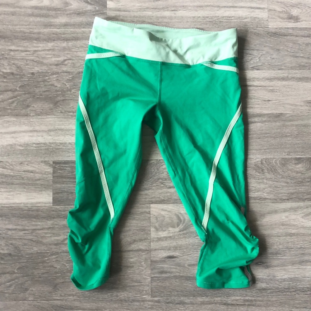 Lululemon cropped leggings